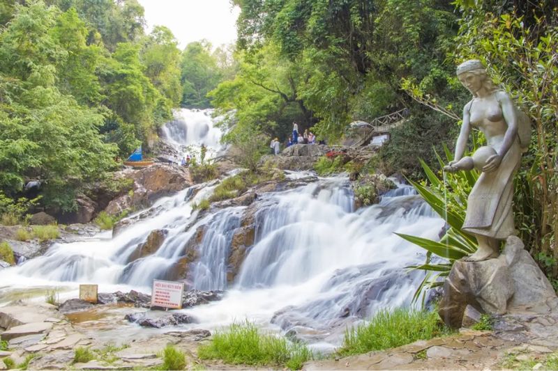 Explore Dalat Datanla waterfall tourist area with HoaBinh Tourist