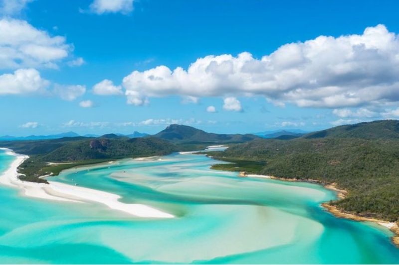 Whitsundays Islands - Romantic honeymoon destination for couples