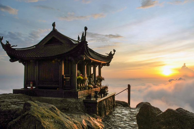 Yen Tu Pagoda - A spiritual destination full of finding a peaceful place