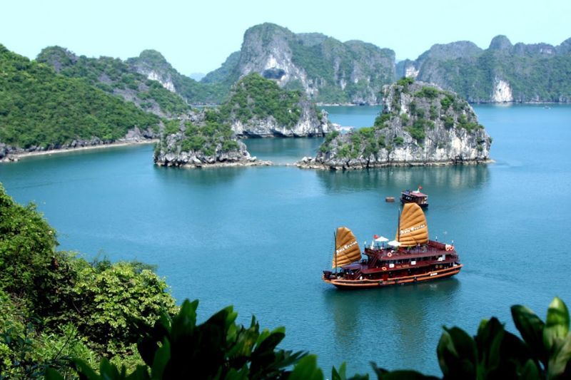 Which destinations should tourists explore in Vietnam in December?