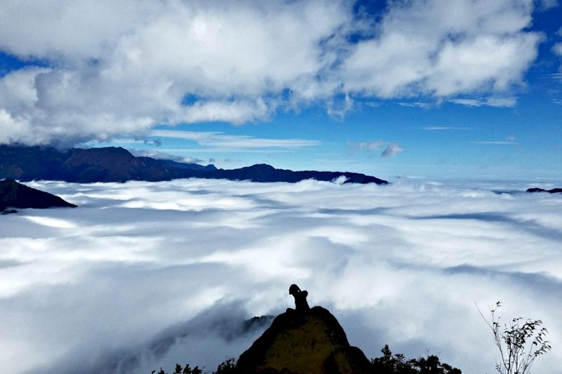 Ta Xua cloud hunting in March is eye-catching and enjoyable