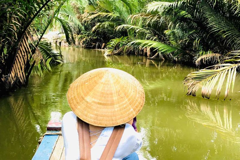 Come to Ben Tre in July to feel the peace amidst the chaos of life