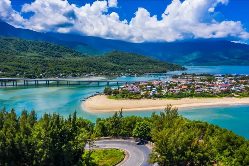 Lang Co Bay, Hue - One of the most beautiful bays in the world