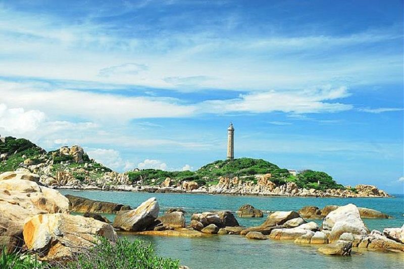 Binh Thuan is loved by many tourists because of its 1-0-2 tourist destinations