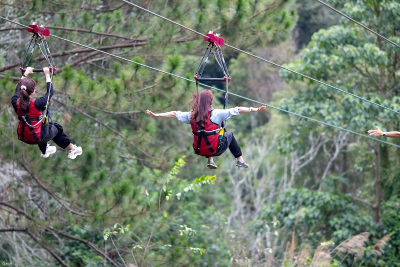 Experience the zipline and enjoy the nature of Dalat