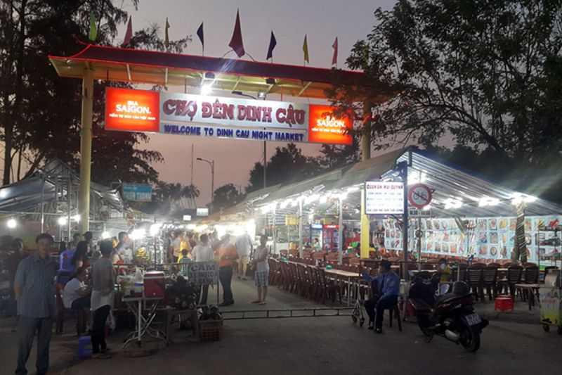 Stroll around Dinh Cau night market and immerse yourself in the bustling night atmosphere