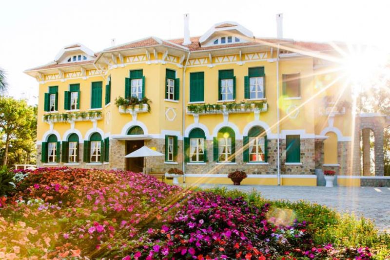 Visitors to Da Lat do not forget to admire the lavish and splendid Palace of Bao Dai
