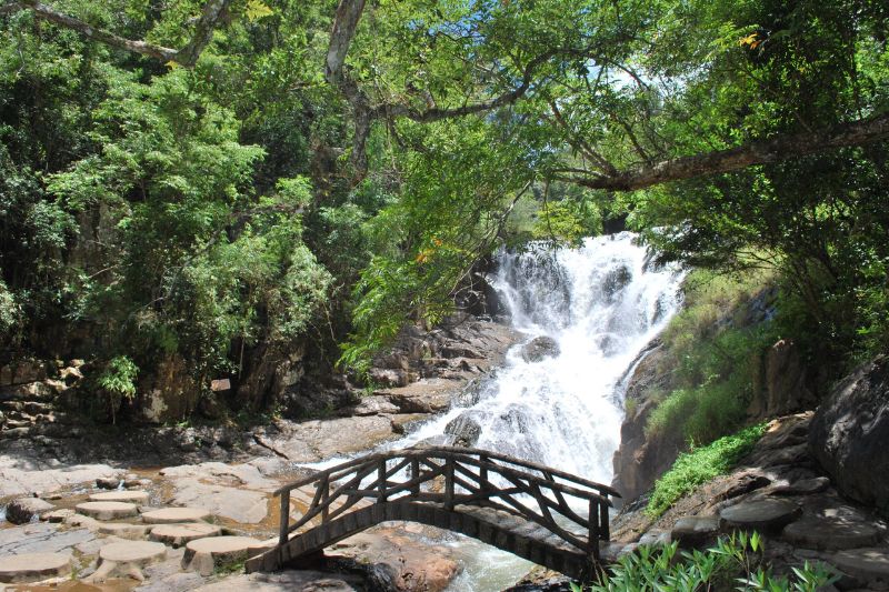 Datanla Waterfall - Waterfall attracts adventure lovers
