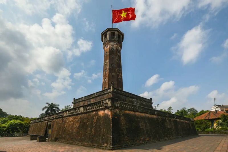 Hanoi flagpole - 