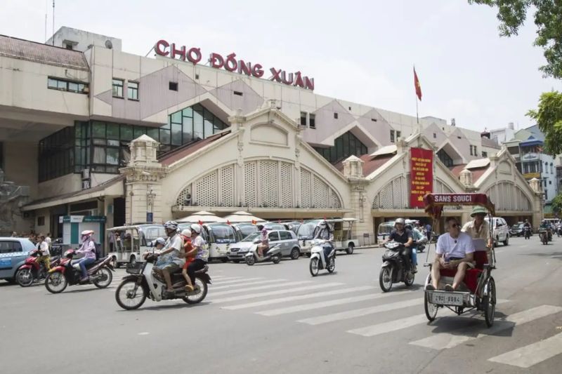 Dong Xuan Market - The top shopping center of Hanoi capital