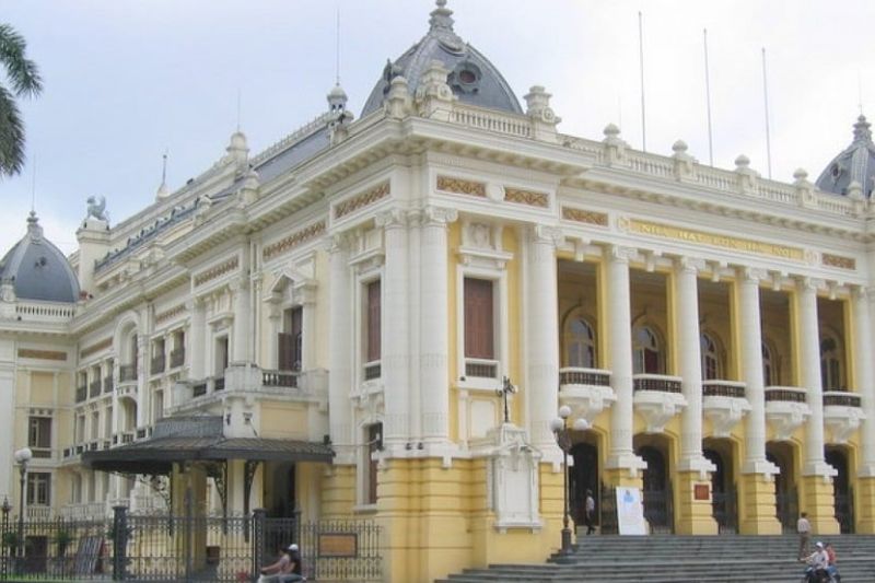 Hanoi Opera House - an artistic masterpiece in the heart of the capital