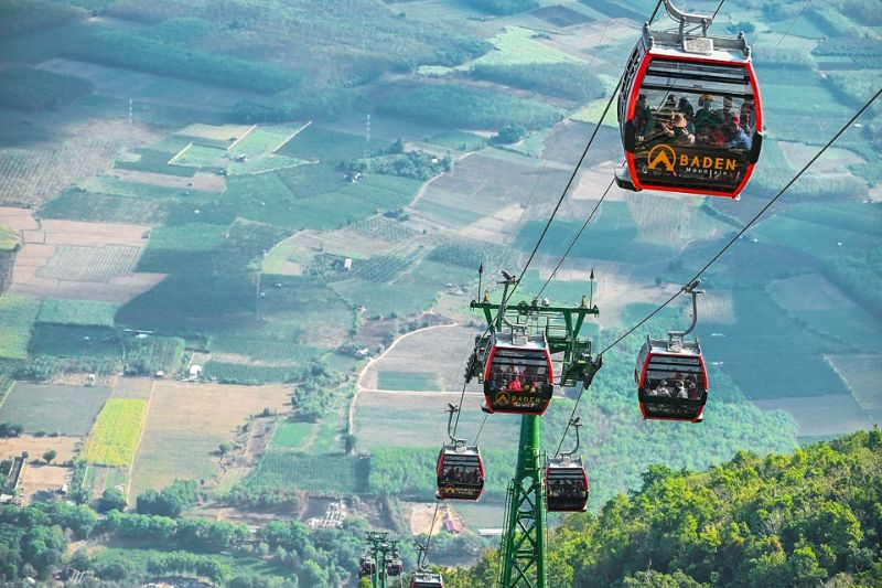 Visiting Ba Den Mountain, visitors will have many experiences like as take the cable car, trekking...
